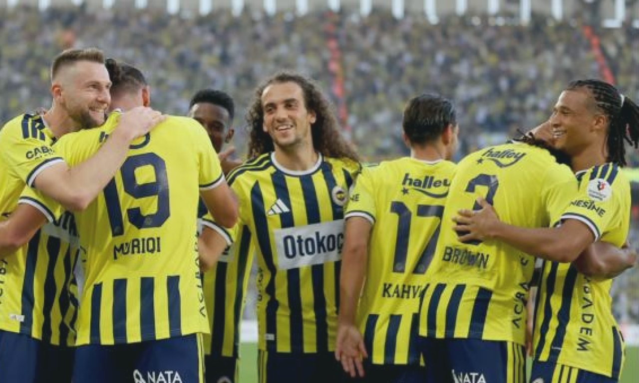 Fenerbahçe evinde gol oldu yağdı
