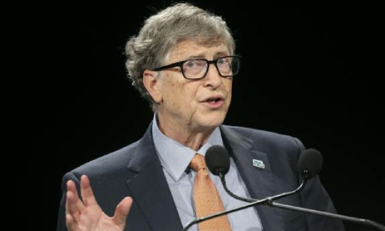 Bill Gates'ten yapay zeka uyarısı: Milyarca kişinin ölümüne yol açabilir