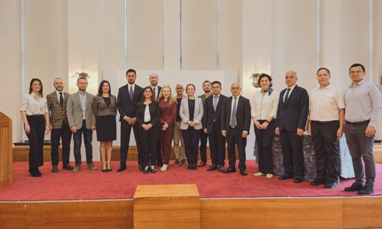 Kredi başvuru sahteciliğini önlemede yapay zeka iş birliği